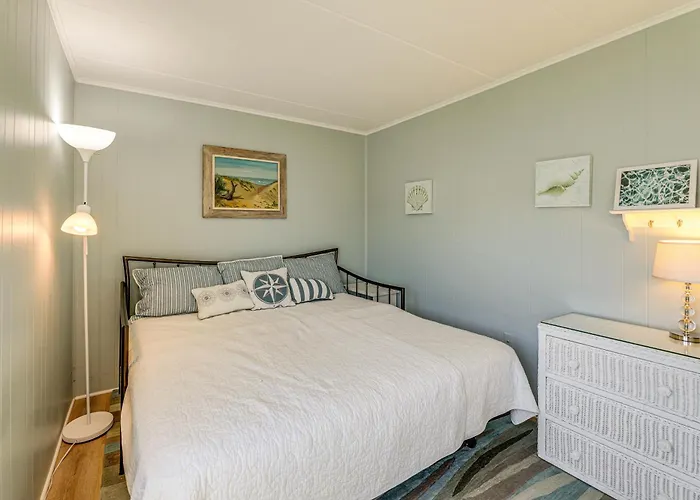 Walkable W/ Water View In Ocean City!